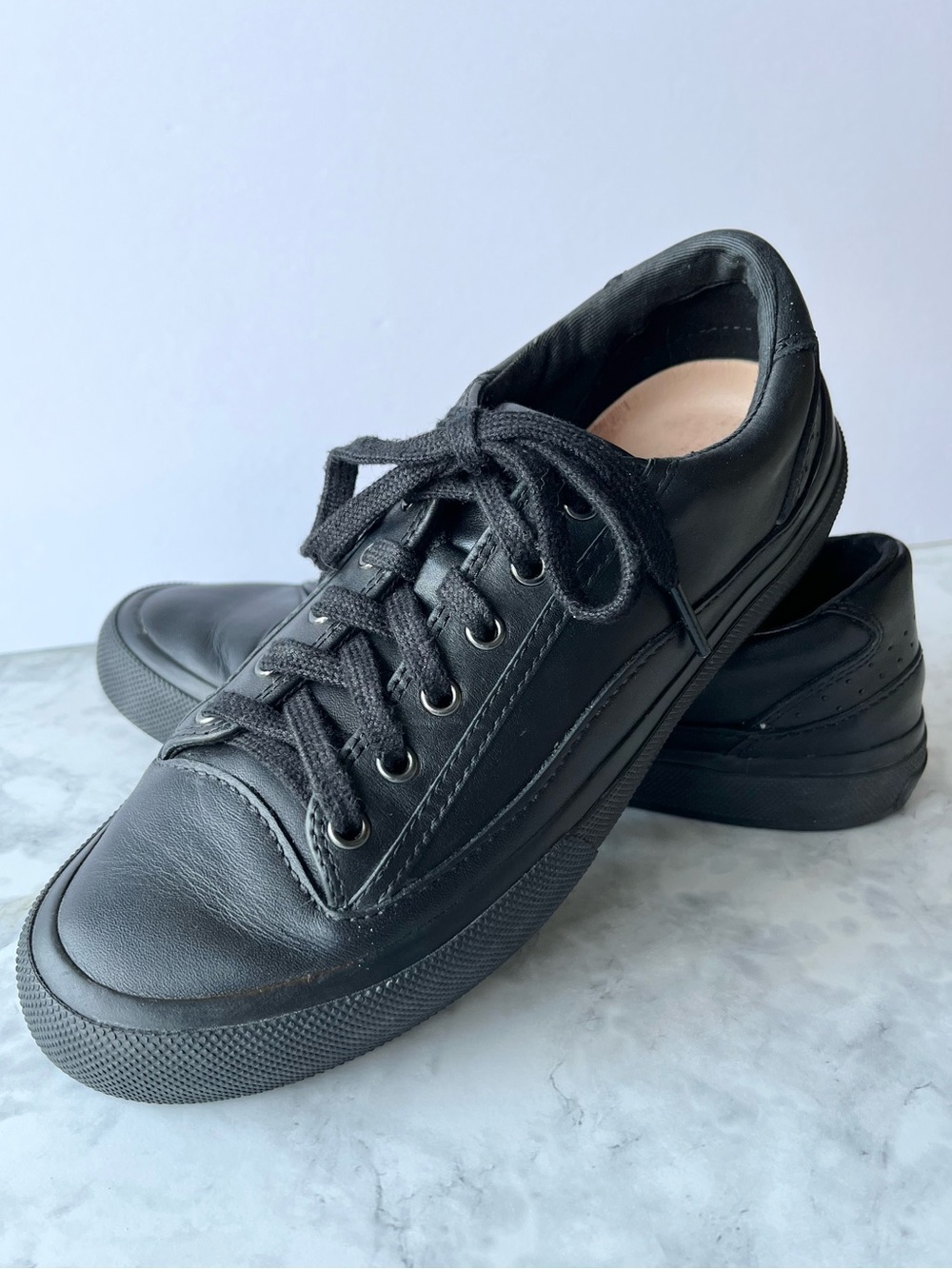 Clarks Women's Black Leather Lace-Up Sneakers